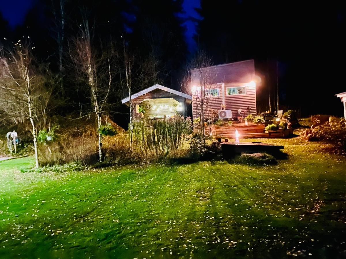15 Min Fran Ullared! Ny Stuga Med Hoeg Standard! Alvsered Exterior foto