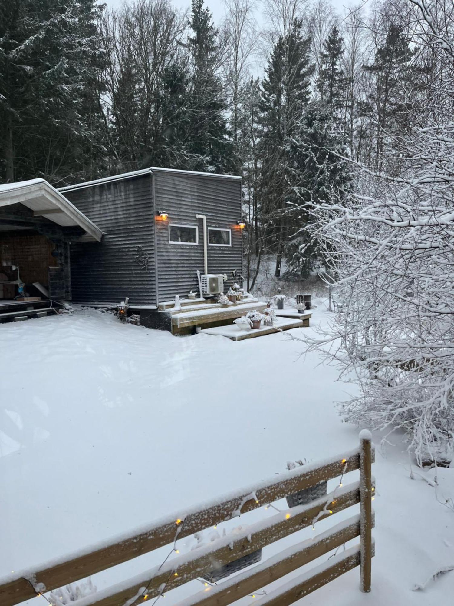 15 Min Fran Ullared! Ny Stuga Med Hoeg Standard! Alvsered Exterior foto